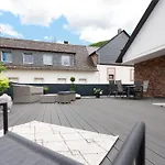 Design Mit Grosser Dachterrasse An Der Mosel - Netflix - Waschmaschine & Trockner 아파트 *