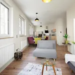 Design Mit Grosser Dachterrasse An Der Mosel - Netflix - Waschmaschine & Trockner 아파트
