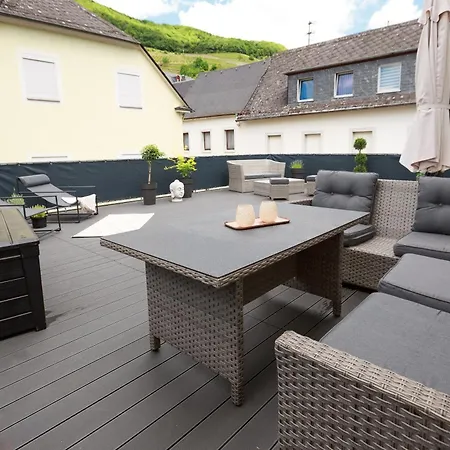 Design Mit Grosser Dachterrasse An Der Mosel - Netflix - Waschmaschine & Trockner Senheim